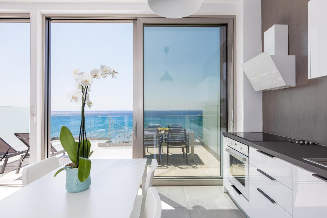 Aelia Seascape Apartments Plakiás Eksteriør bilde